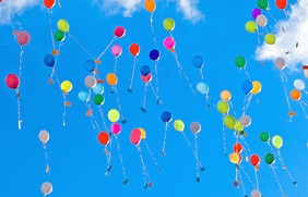 Hochzeitsspiel - Luftballons steigen